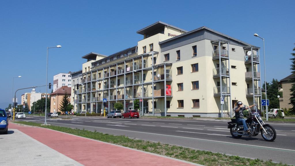Apartments Sofia Liptovsky Mikulas Bagian luar foto